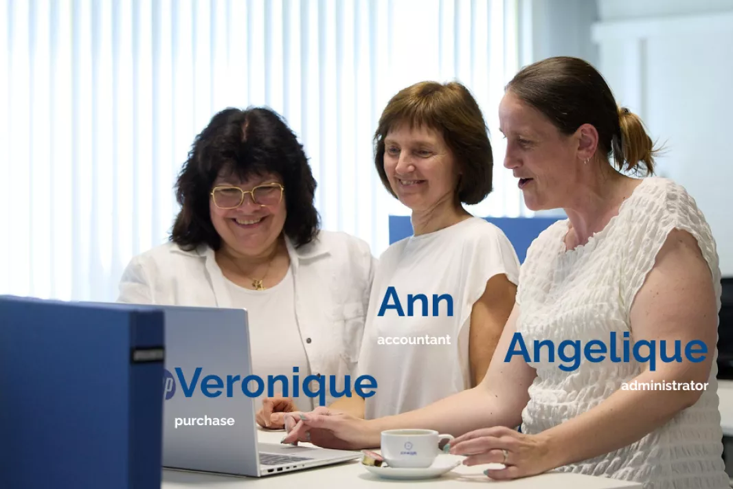 Maes Jonker snijgereedschap: Veronique, Ann, Angelique administratie & customer service